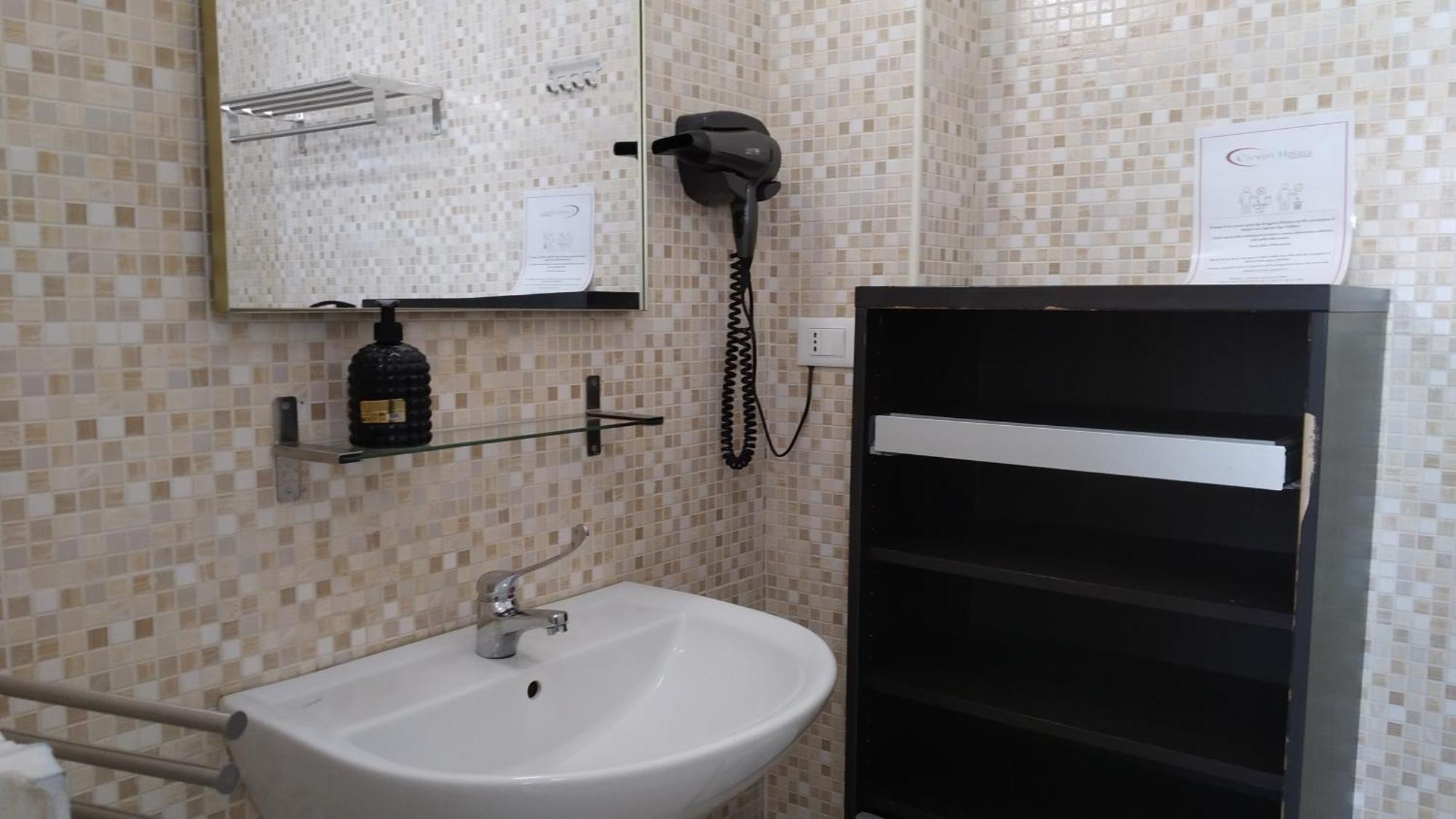 Cconforthotels Appartamento Crispi Bari Bagian luar foto